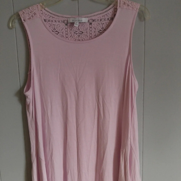 ELLEN TRACY SCOOP NECK SLEEVELESS TUNIC - Picture 1 of 3